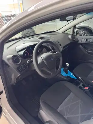 FORD-FIESTA-2013
