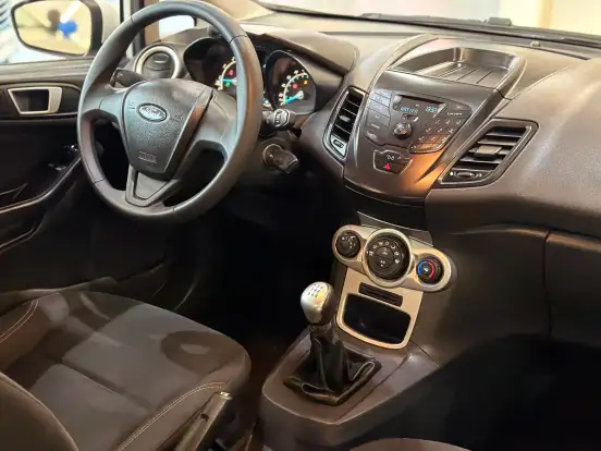 FORD-FIESTA-2013