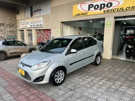 FORD FIESTA 1.6 ROCAM SEDAN 8V FLEX 4P MANUAL