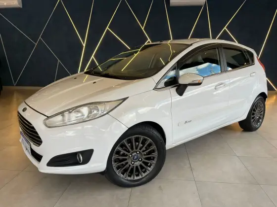 FORD FIESTA 1.6 TITANIUM HATCH 16V FLEX 4P POWERSHIFT