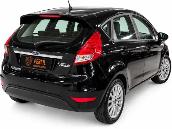 FORD-FIESTA-1.6 TITANIUM HATCH 16V FLEX 4P POWERSHIFT FORD-FIESTA-2013