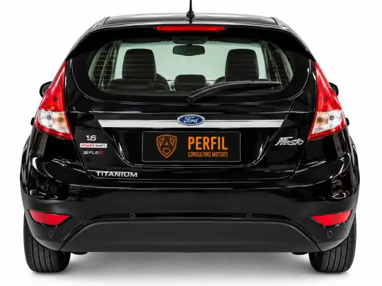 FORD-FIESTA-1.6 TITANIUM HATCH 16V FLEX 4P POWERSHIFT FORD-FIESTA-2013