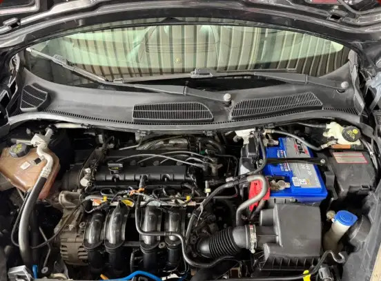 FORD-FIESTA-2013