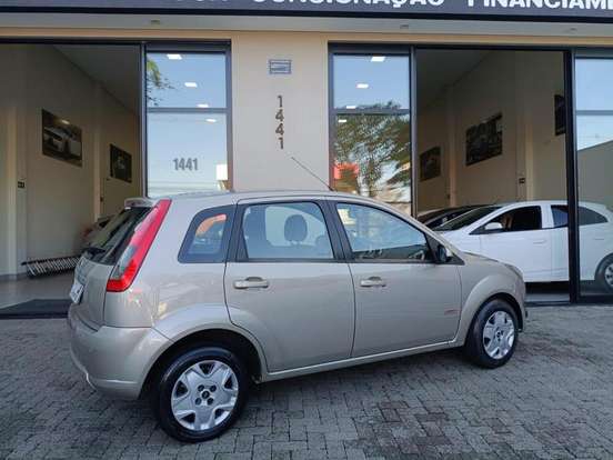 FORD-FIESTA-2012