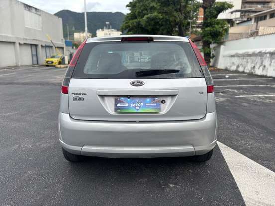FORD-FIESTA-2012