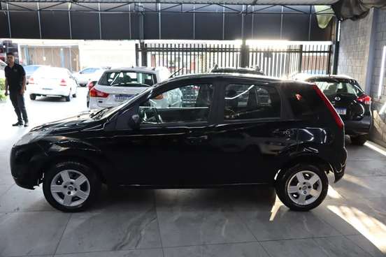 FORD-FIESTA-2012