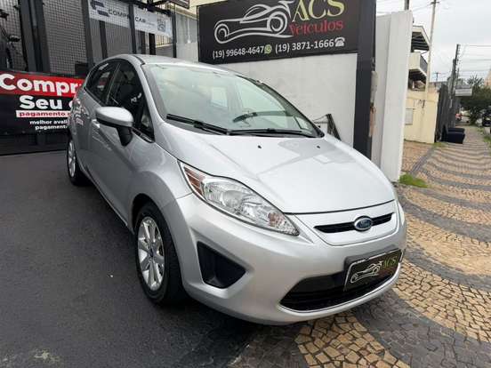 FORD-FIESTA-2011