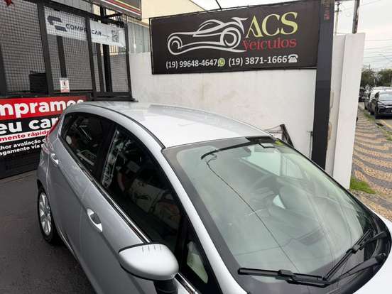 FORD-FIESTA-2011
