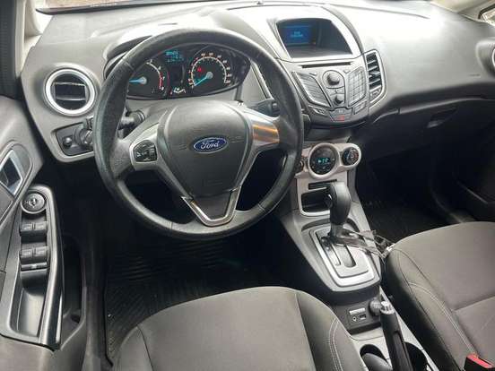 FORD-FIESTA-1.6 SE HATCH 16V FLEX 4P POWERSHIFT FORD-FIESTA-2014