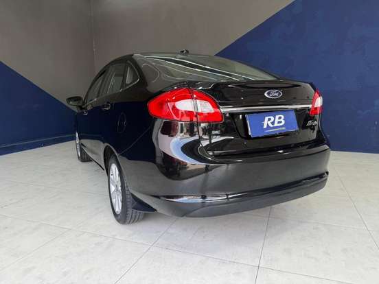 FORD-FIESTA-2012