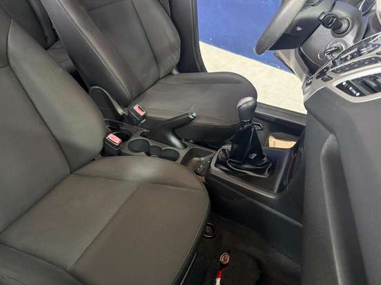 FORD-FIESTA-2012