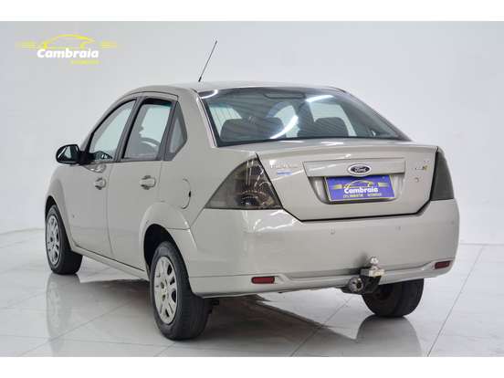FORD-FIESTA-2013