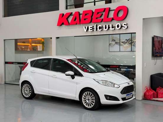 FORD-FIESTA-2016
