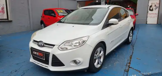 FORD-FOCUS-2014