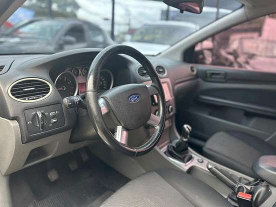 FORD-FOCUS-1.6 GL 16V FLEX 4P MANUAL FORD-FOCUS-2012