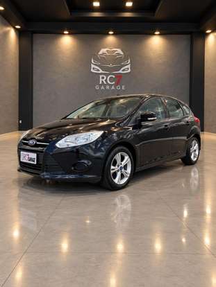 FORD-FOCUS-2014