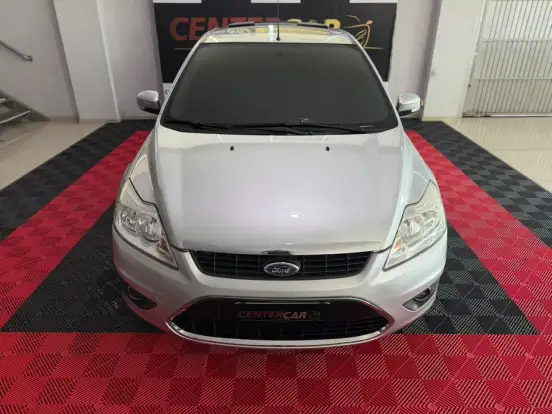 FORD-FOCUS-2009