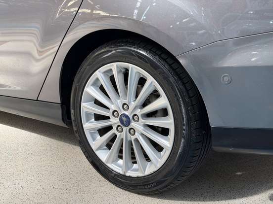 FORD-FOCUS-2018