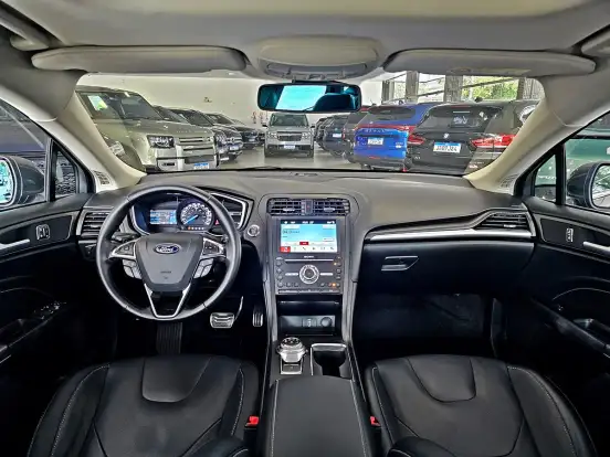 FORD-FUSION-2.0 TITANIUM AWD 16V GASOLINA 4P AUTOMÁTICO FORD-FUSION-2017