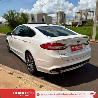 FORD-FUSION-2017