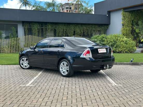 FORD-FUSION-2008