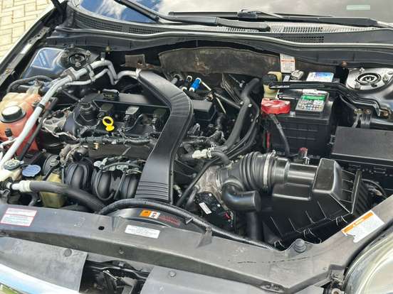 FORD-FUSION-2008
