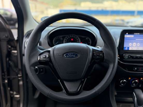 FORD-KA-1.5 TI-VCT FLEX TITANIUM SEDAN AUTOMÁTICO FORD-KA-2019