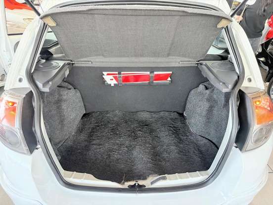 FORD-KA-2012