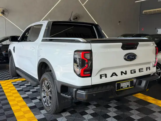FORD-RANGER-2.0 TURBO DIESEL CD BLACK 4X2 AUTOMÁTICO FORD-RANGER-2025