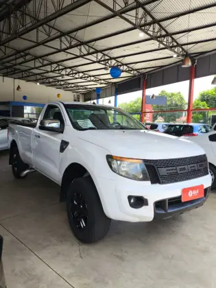 FORD RANGER 3.2 XLS 4X4 CS 20V DIESEL 2P MANUAL