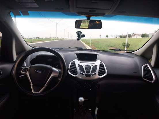 FORD-ECOSPORT-2013