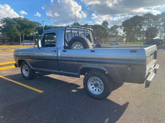 FORD-F-1000-1988