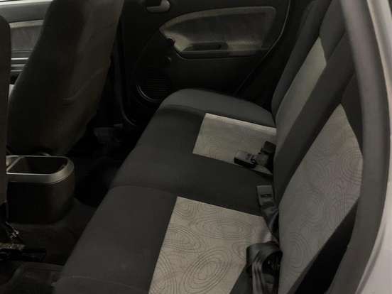 FORD-FIESTA-1.6 MPI CLASS SEDAN 8V FLEX 4P MANUAL FORD-FIESTA-2009