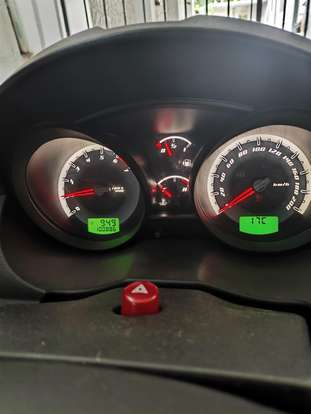 FORD-FIESTA-2011