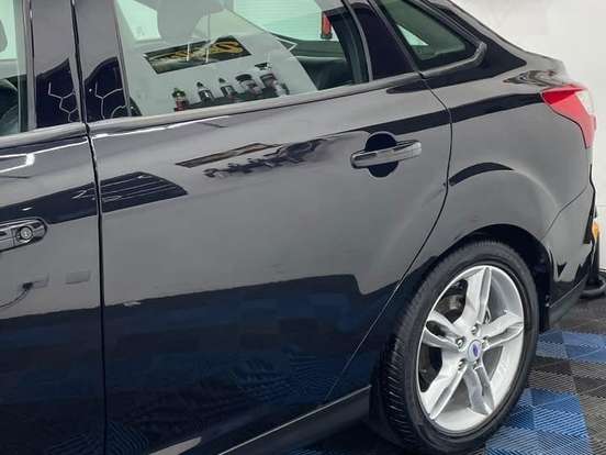 FORD-FOCUS-2.0 SE SEDAN 16V FLEX 4P POWERSHIFT FORD-FOCUS-2013