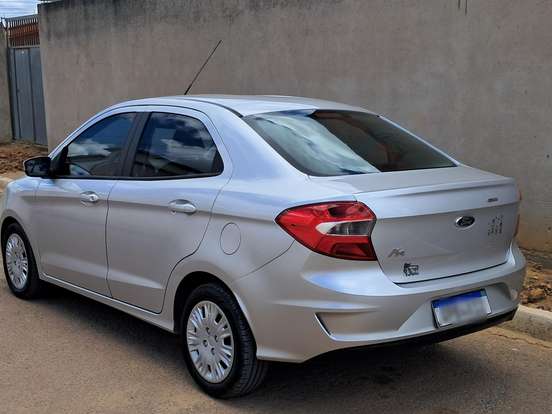 FORD-KA-1.5 TI-VCT FLEX SE SEDAN AUTOMÁTICO FORD-KA-2018