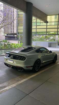FORD-MUSTANG-2021