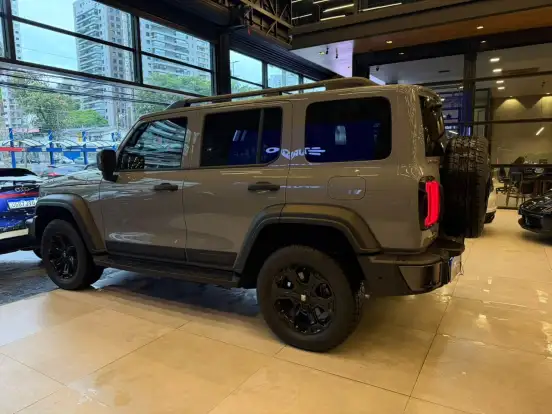 GWM-TANK 300-2.0 HI4-T PHEV 4X4 9HAT GWM-TANK 300-2025