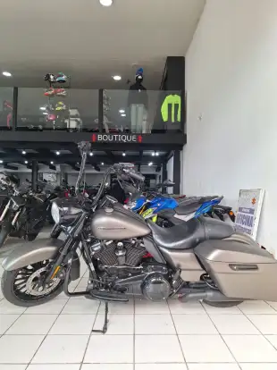 HARLEY-DAVIDSON-ROAD KING SPECIAL-2018