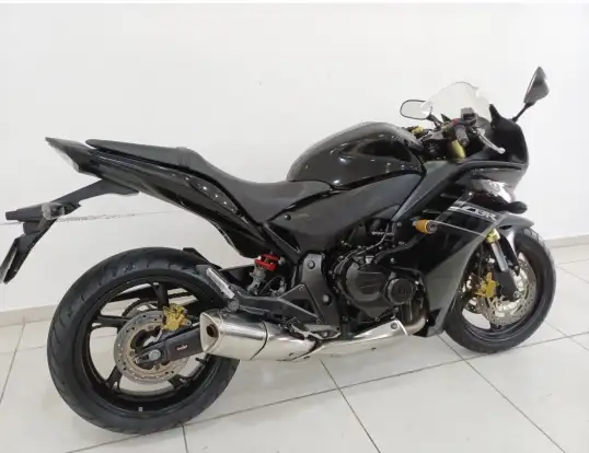 HONDA-CBR 600F-2012
