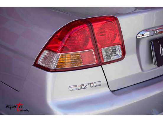 HONDA-CIVIC-1.7 LX 16V GASOLINA 4P MANUAL HONDA-CIVIC-2003