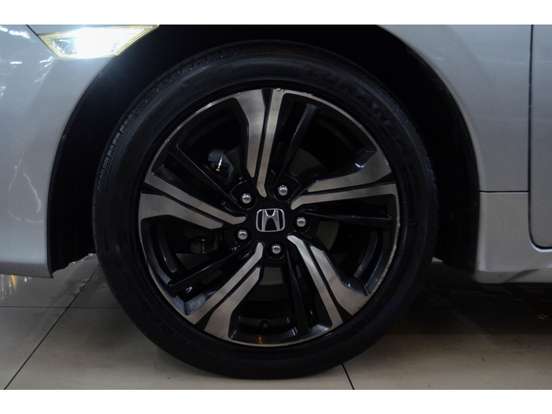 HONDA-CIVIC-2019