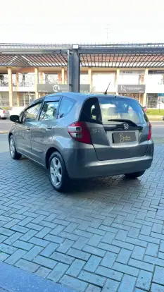 HONDA-FIT-2009