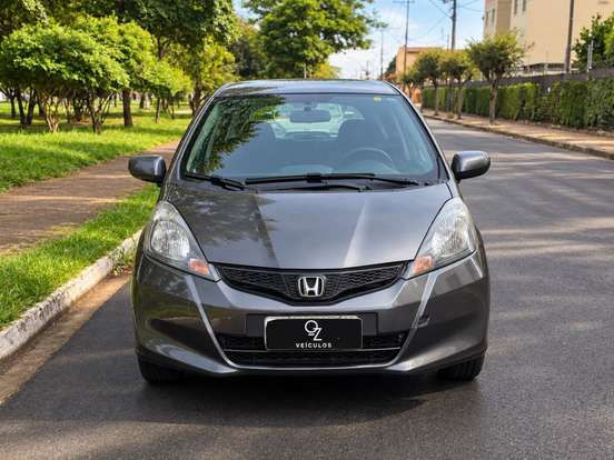 HONDA-FIT-2013