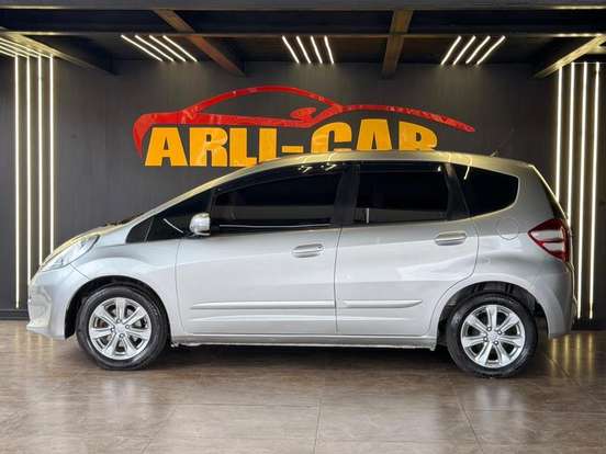 HONDA-FIT-2012