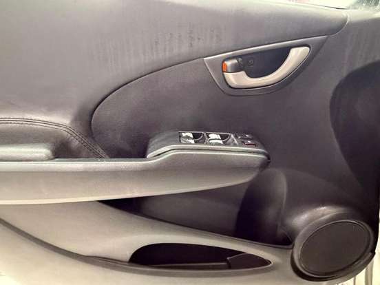 HONDA-FIT-2013