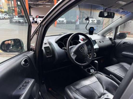 HONDA-FIT-2008