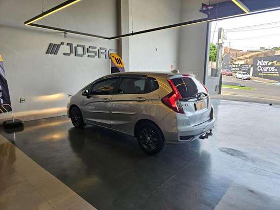 HONDA-FIT-2019