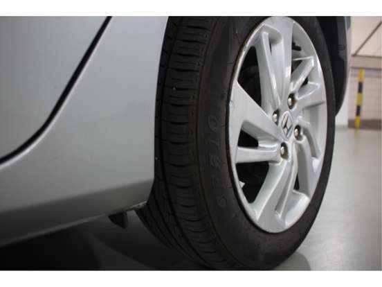 HONDA-FIT-2015