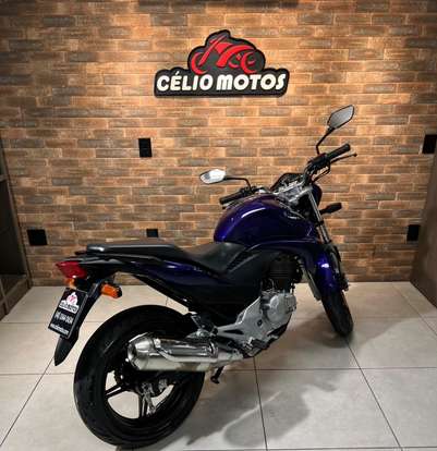 HONDA-CB 300R-2011